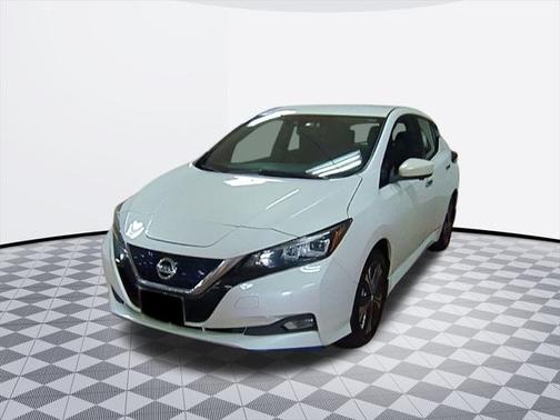 2022 Nissan Leaf SV Plus