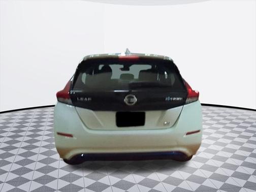 2022 Nissan Leaf SV Plus