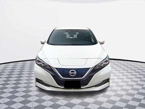 2022 Nissan Leaf SV Plus