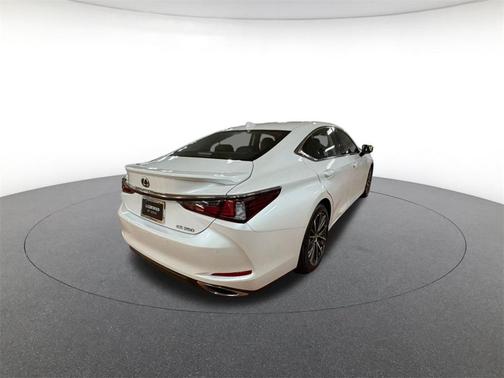 2025 Lexus ES 350 Base