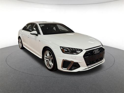 2022 Audi A4 45 S line Prestige