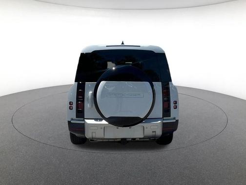 Fuji White 2025 Land Rover Defender S