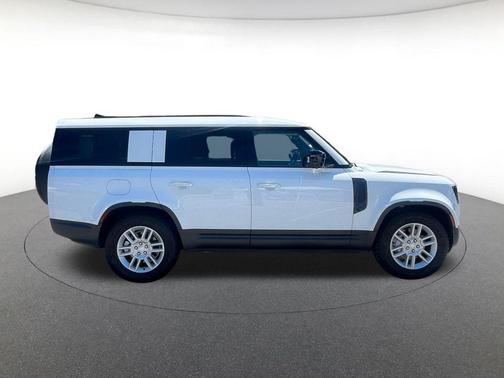 Fuji White 2025 Land Rover Defender S