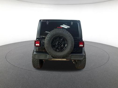 Black Clearcoat 2021 Jeep Wrangler Willys