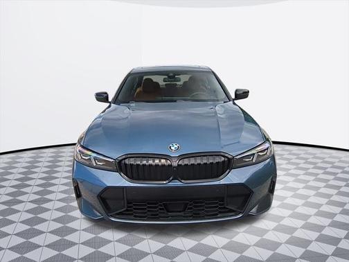 2025 BMW 330 i xDrive