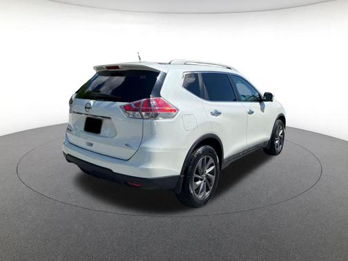 Pearl White 2016 Nissan Rogue SL