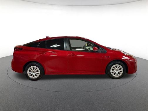 2021 Toyota Prius XLE