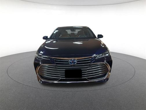 2022 Toyota Avalon Hybrid Limited