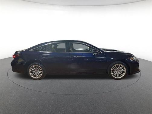 2022 Toyota Avalon Hybrid Limited