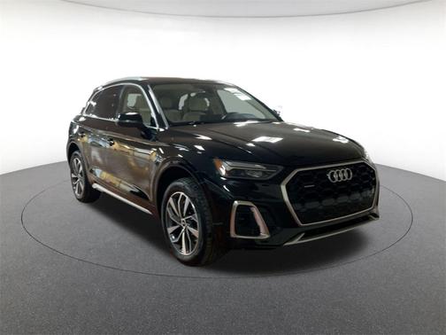 2022 Audi Q5 45 S line Premium