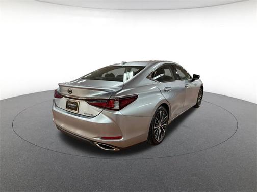2022 Lexus ES 350 Base