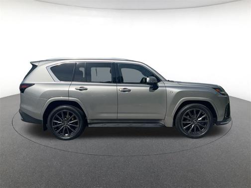 2022 Lexus LX 600 Base