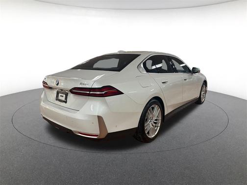 2025 BMW 530 i xDrive