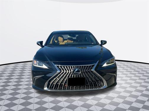 2022 Lexus ES 250 Base