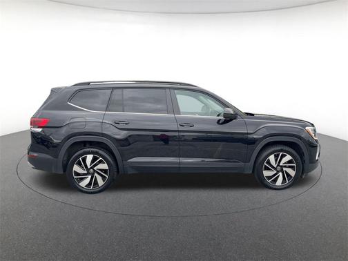 2024 Volkswagen Atlas 2.0T SE w/Technology 4MOTION