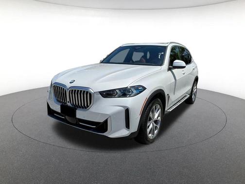 Mineral White Metallic 2026 BMW X5 xDrive40i