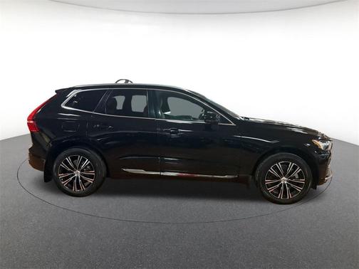 2022 Volvo XC60 B6 Inscription