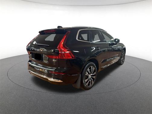 2022 Volvo XC60 B6 Inscription