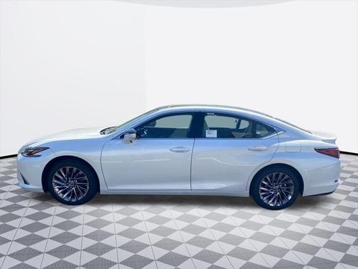 2025 Lexus ES 350 Ultra Luxury