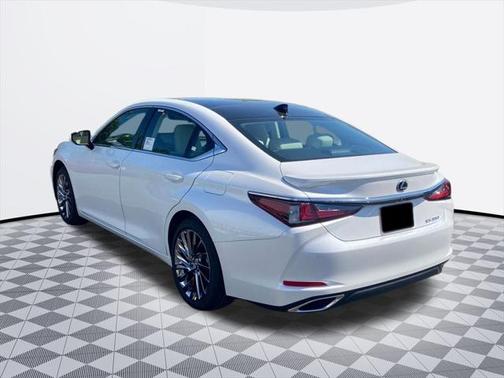 2025 Lexus ES 350 Ultra Luxury