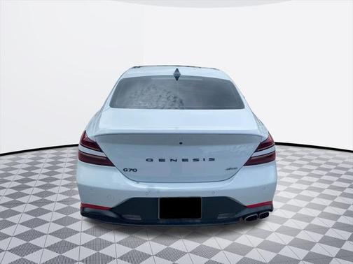 2022 Genesis G70 2.0T