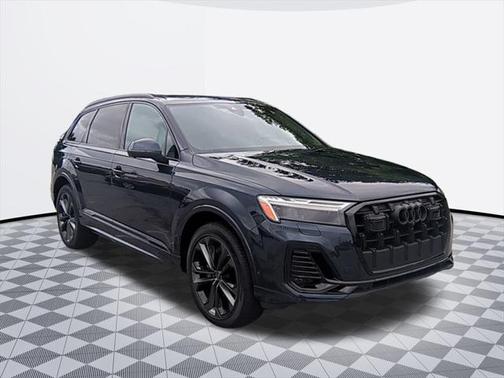 2025 Audi Q7 55 Premium Plus