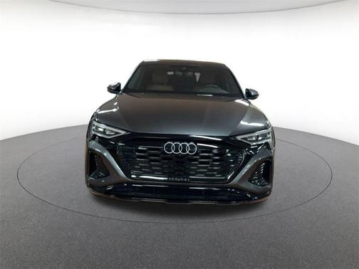 2024 Audi Q8 55 Premium Plus