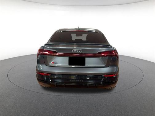 2024 Audi Q8 55 Premium Plus