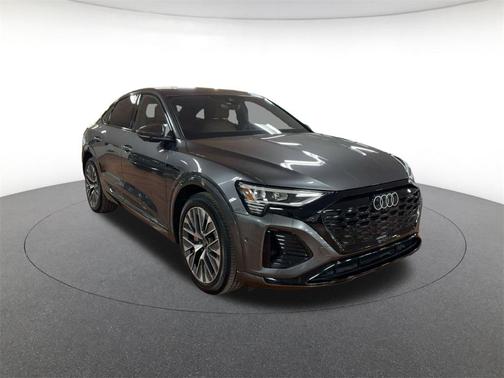 2024 Audi Q8 55 Premium Plus