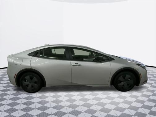 2024 Toyota Prius Prime SE