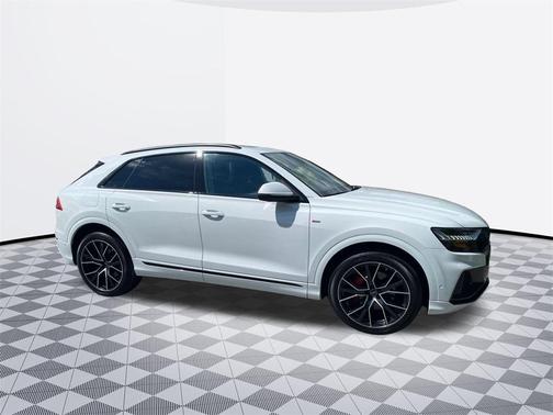 2023 Audi Q8 55 Premium Plus