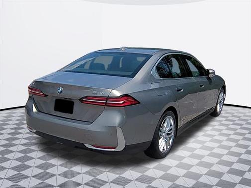 2024 BMW 530 i xDrive