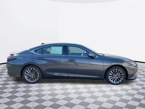 2025 Lexus ES 350 Ultra Luxury