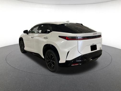 090 2026 Lexus RZ 450e 450e Premium