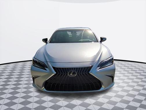 2024 Lexus ES 300h Ultra Luxury
