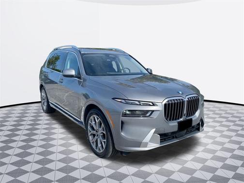 2025 BMW X7 xDrive40i
