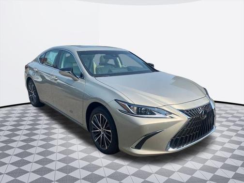 2025 Lexus ES 300h Base