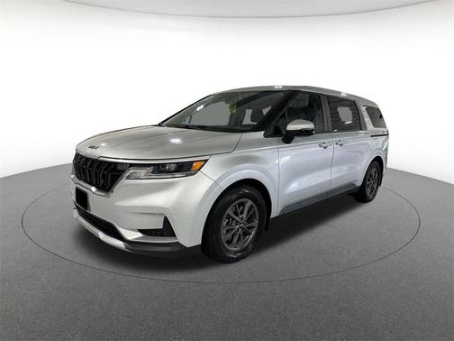 2023 Kia Carnival LX
