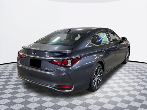 2025 Lexus ES 300h Base
