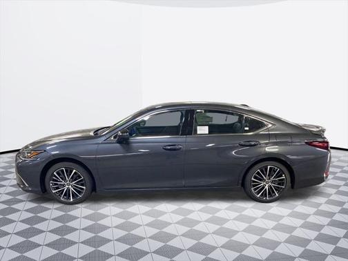 2025 Lexus ES 300h Base