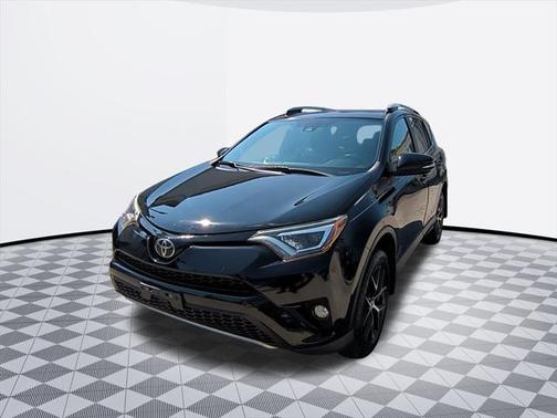 2017 Toyota RAV4 SE