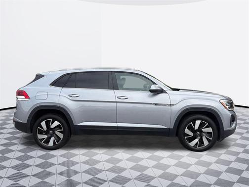 2024 Volkswagen Atlas Cross Sport 2.0T SE w/Technology 4MOTION