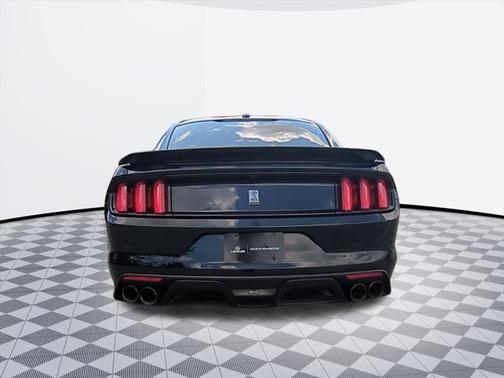 2018 Ford Shelby GT350 Base