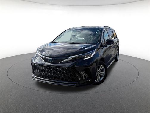 2023 Toyota Sienna XSE 7 Passenger