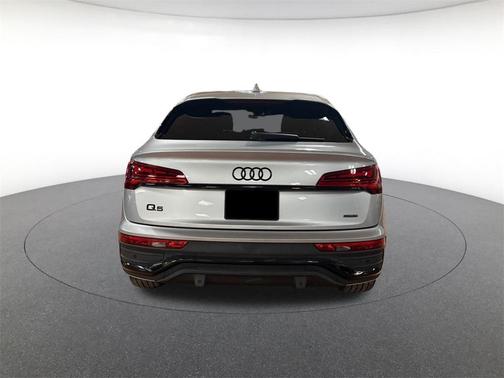 2022 Audi Q5 45 S line Premium Plus