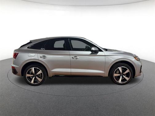 2022 Audi Q5 45 S line Premium Plus
