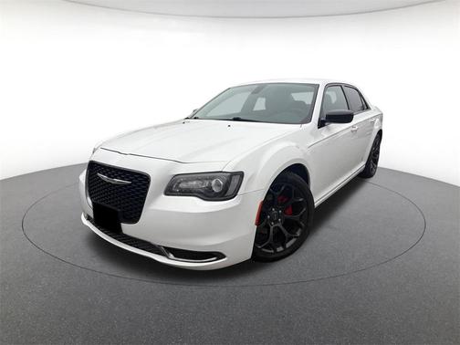 2019 Chrysler 300 Touring
