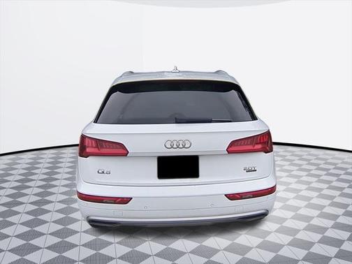 2018 Audi Q5 2.0T Premium Plus