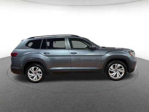 2022 Volkswagen Atlas 3.6L SE w/Technology
