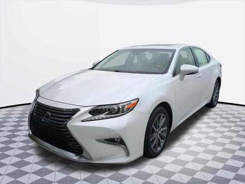 2017 Lexus ES 300h Base